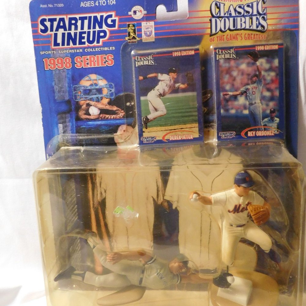 Kenner Starting Lineup Classic Doubles Derek Jeter and Rey Ordonez 1998 MLB